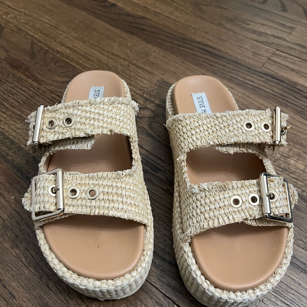 Steve Madden Karrigan Sandals - Picture 2 of 3